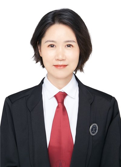 茅英华律师肖像
